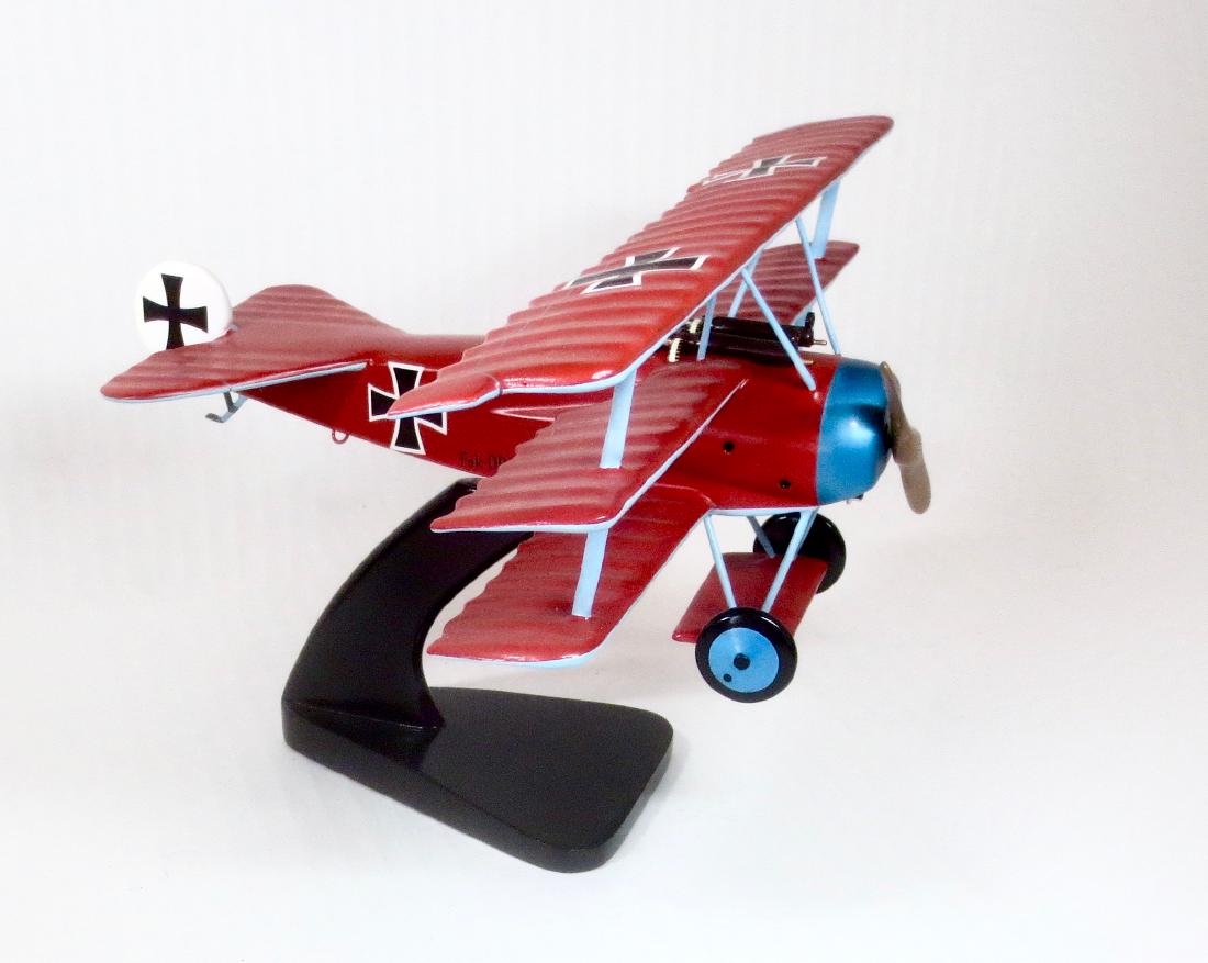 King & Country #WB01 Fokker DR1 Triplane: Used by The Red Baron in WW1. Retired. 2 pieces. Measures 8-3/4" across by 7" long. Excellent condition. Unboxed.