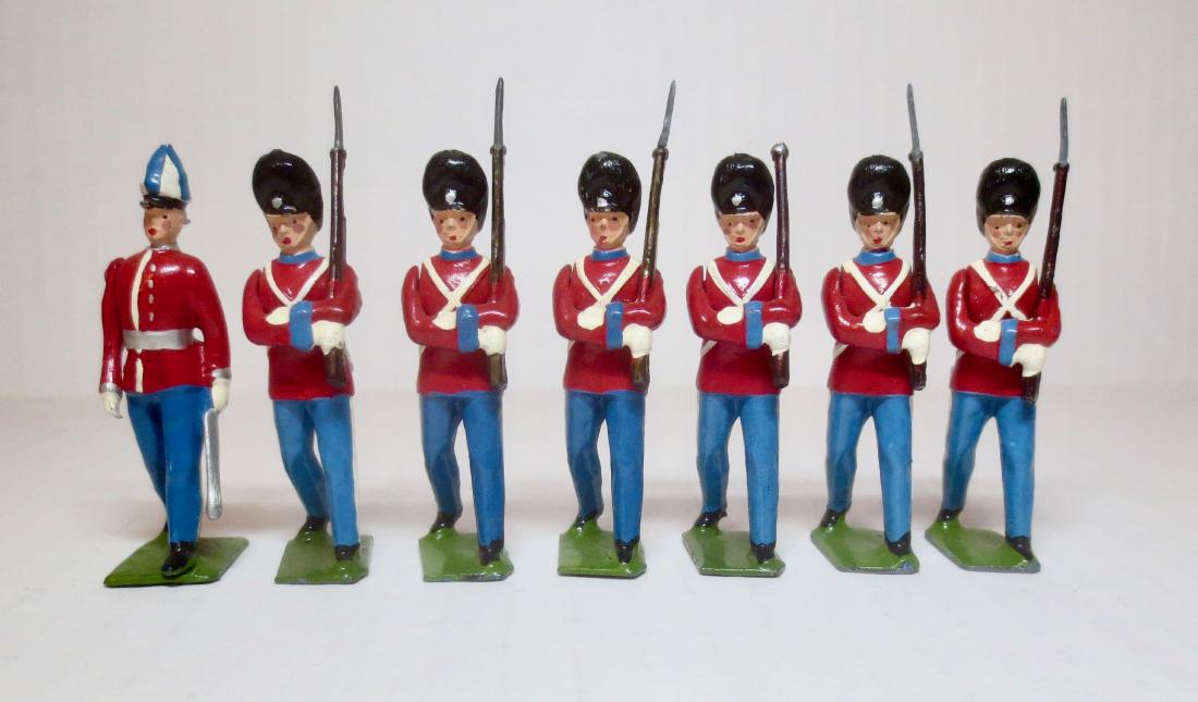 Britains #2019 Danish Lifeguards with Officer: Post war. 7 pieces. Excellent to very good condition (one broken bayonet. Unboxed.