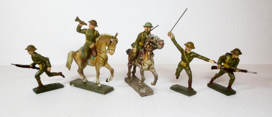 Lineol Composition Khaki Assortment in Action (1 of 1)