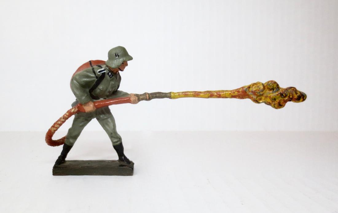 Lineol RARE German SS with Flame Thrower (1 of 1)