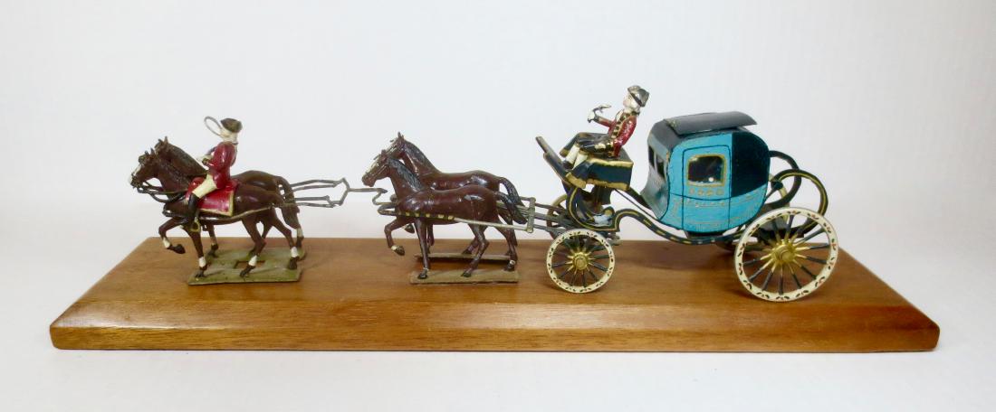 Mignot Coach with King & Queen (1 of 1)