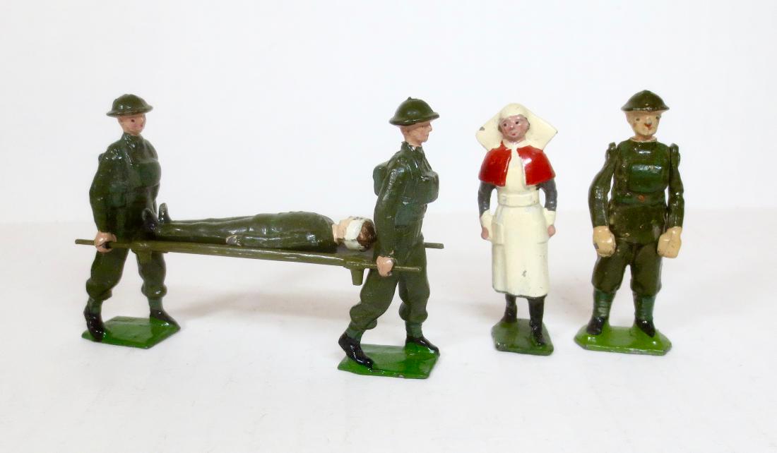 Britains Medical Assortment in Battle Dress (1 of 1)