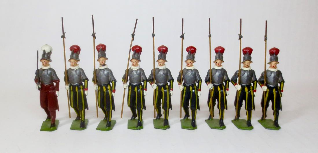 Britains #2022 Papal Guards: Swiss Papal Guards. Post war. 9 pieces. Excellent to very good condition (one loose head). Unboxed.