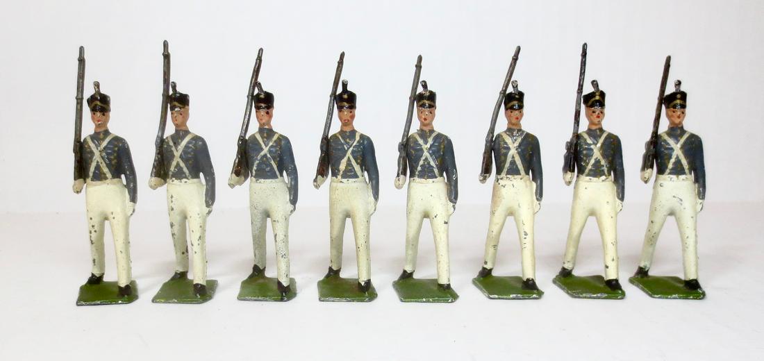 Britains #299 West Point Cadets: West Point cadets in Summer Dress. Post war. 8 pieces. Very good condition. Unboxed.