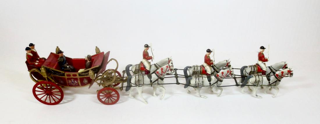Britains #2094 Open State Landau: The Queen and Prince Phillip in the Royal State Landau. Post war. 13 pieces. Excellent to very good condition. Unboxed.