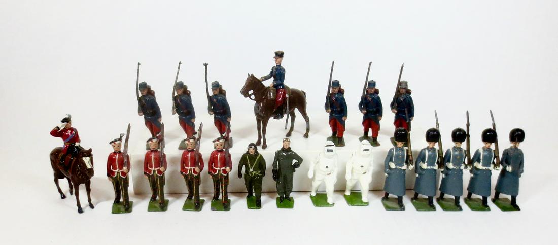 Britains Assorted Regiments: Large assortment of British and French troops. Pre and Post war. 21 pieces. Excellent to very good condition (French Infantry missing bayonets). Unboxed.
