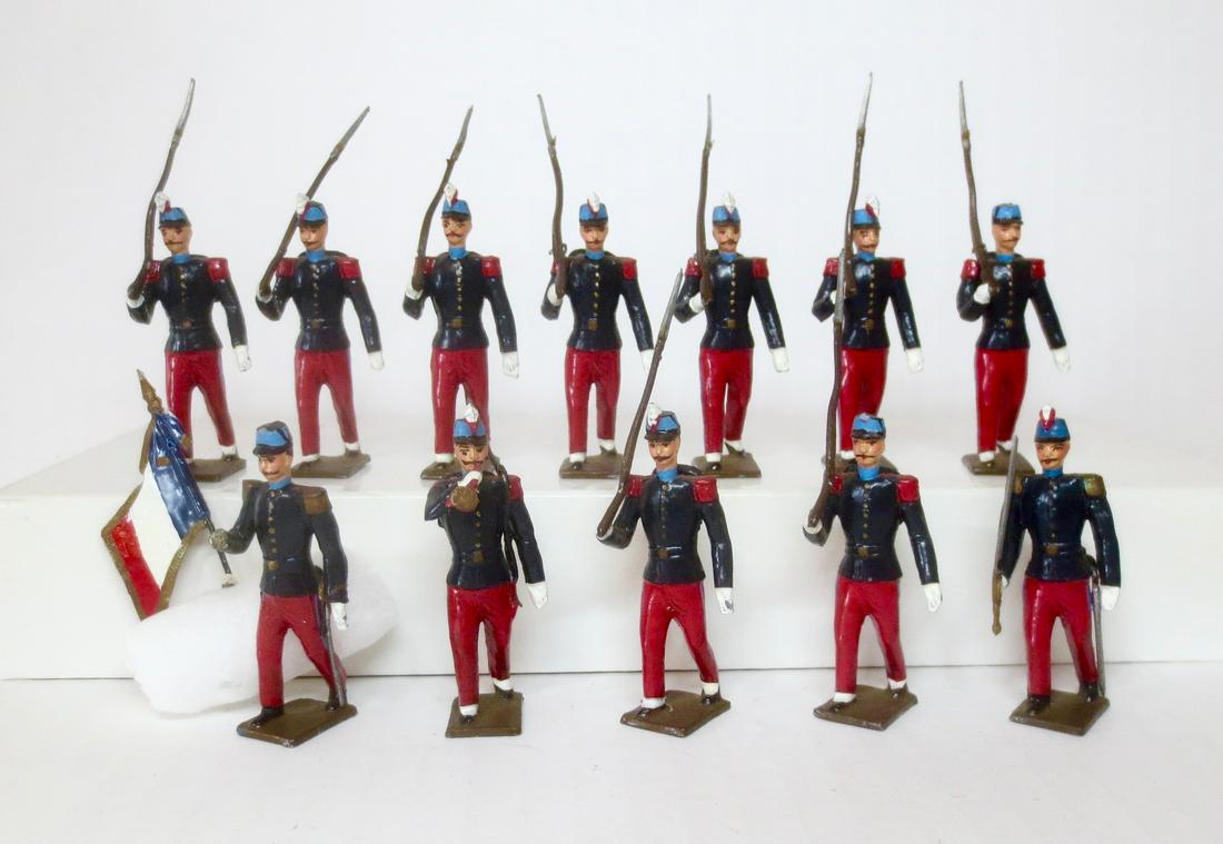 C.B.G Mignot French Infantry: French Infantry. 12 pieces. Excellent to very good condition (flagbearer's flag broken off - included for repair). Unboxed.