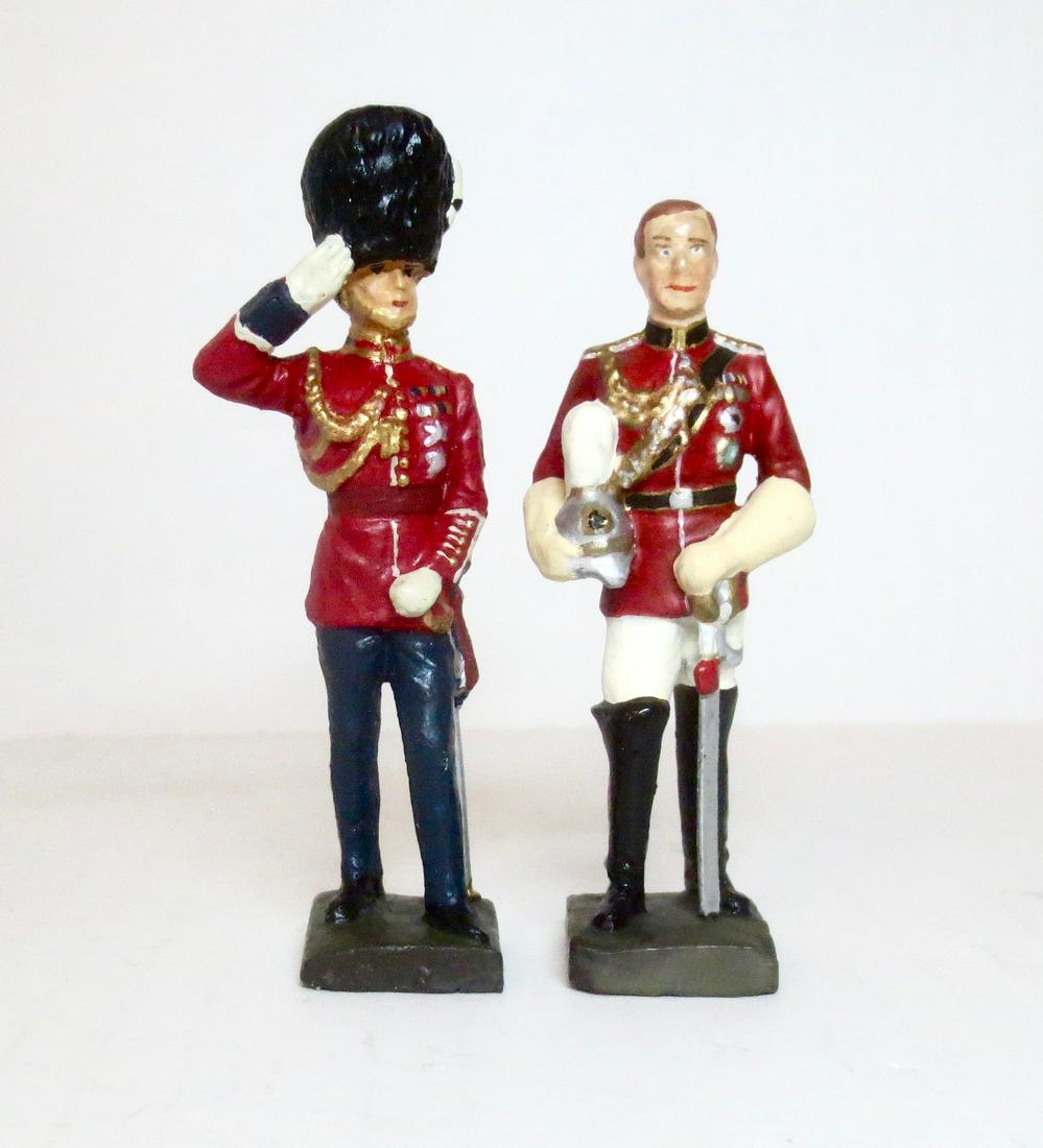 Lineol Composition British Personality Figures: British Personality figures. 80 to 90mm tall. Excellent condition. Unboxed. 2 Pieces.