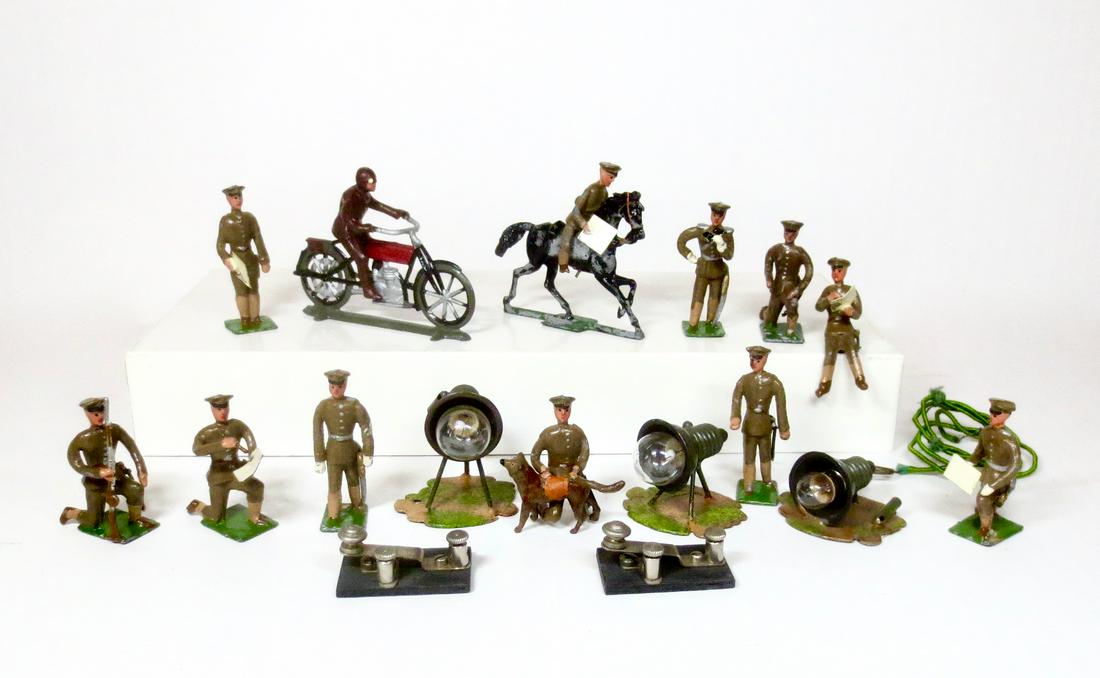 Heyde Signal Dispatch Set: 17 pieces (plus wiring). Includes Rare Searchlights with bulbs, Soldier with Messenger Dog Vignette, Messenger on Harley Davidson, and Messenger on Galloping Horse. Excellent condition. Unboxed.