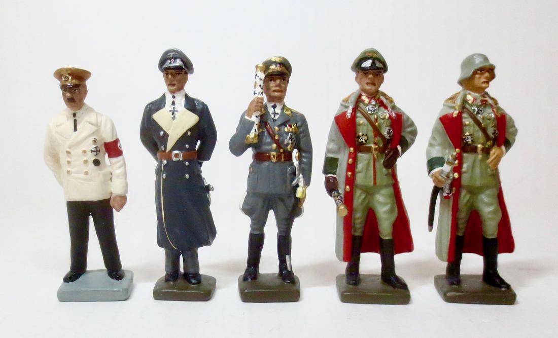 Lineol RK Hitler and Staff Assortment: Lineol/RK 3rd Reich Commanders. Measuring 75 mm to 80 mm tall. 5 pieces. Excellent condition. Unboxed.