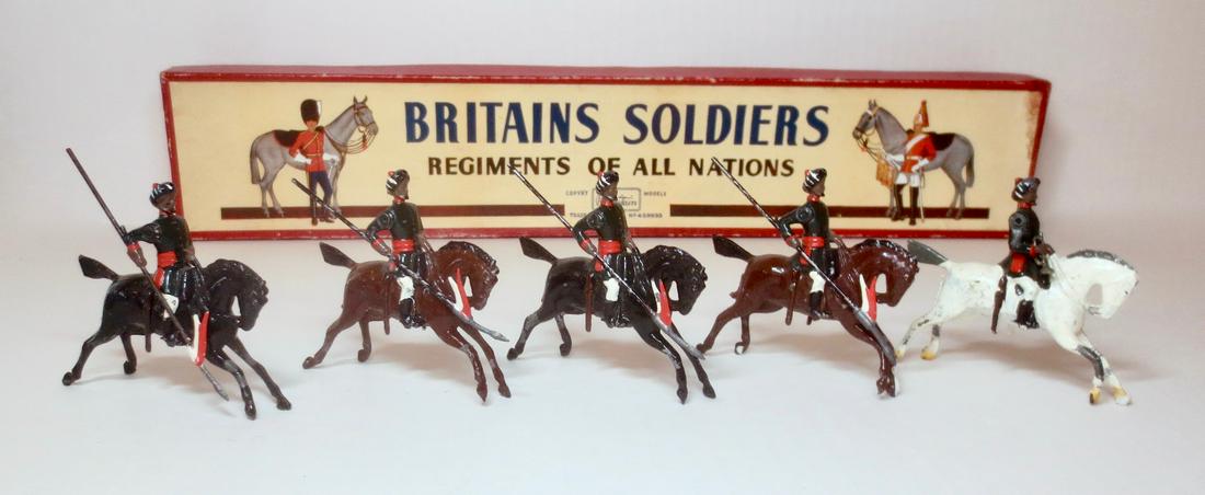 Britains #66 Indian Army Lancers: 13th Duke of Connaught`s Own Lancers. Post war, with original ROAN box. 5 pieces. Excellent to very good condition. Box very good.