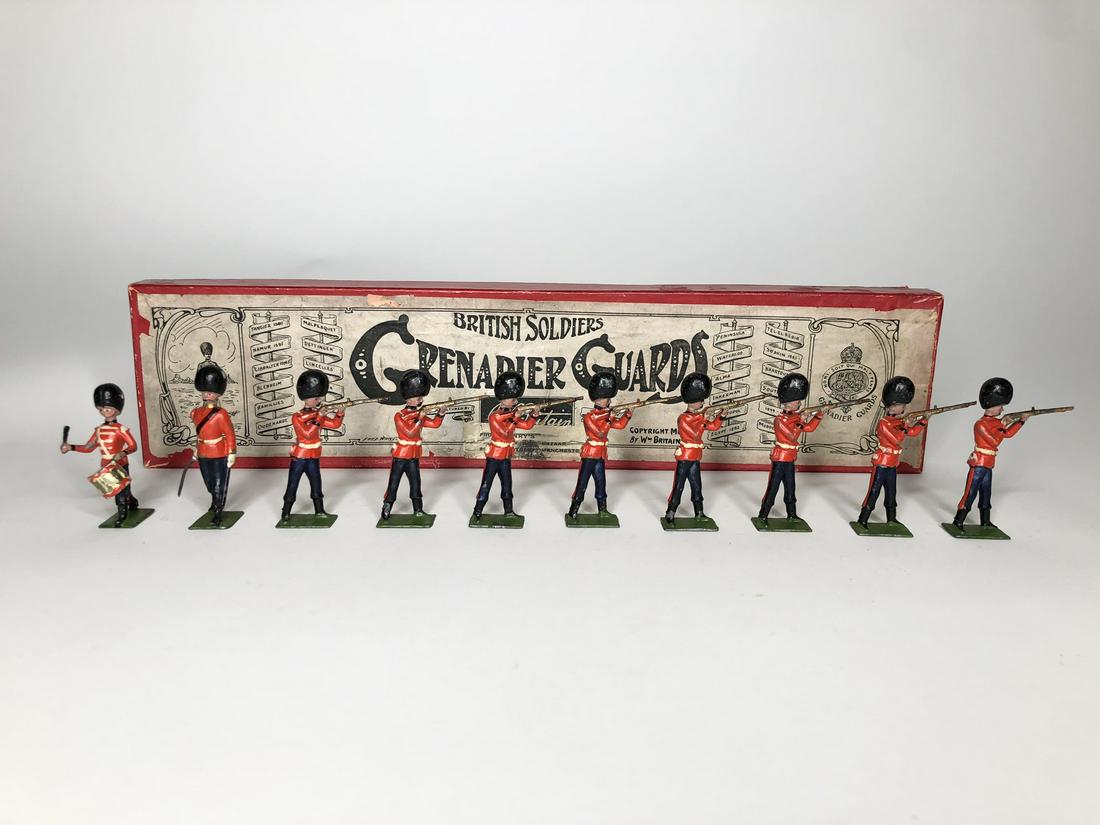 Britains Set #34 Grenadier Guards Firing (1 of 1)