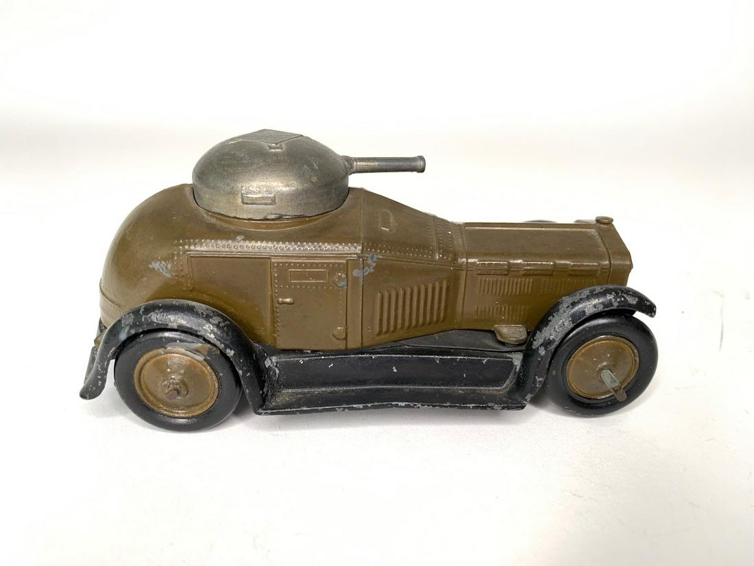 Britains Set #1321 Armored Car: With steel wheels. Pre War. 1 Piece. Condition Very Good, no box.