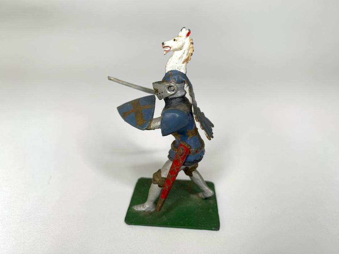 Courtenay #14 Sieur Walter Paveley: Post War. Very rare with Stallion Crest , flying lambrequin and moveable visor. Signed on base 'Made in England by R. Courtenay.' 1 Piece. Condition Excellent.