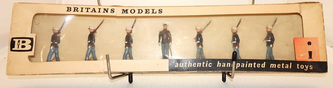 Britains Set #9182 U.S.A. Marine Corps Marching (1 of 1)