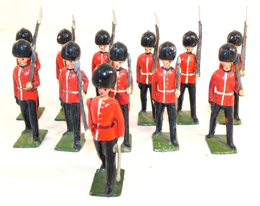 Britains Scots Guards Slope/Pioneers (1 of 1)