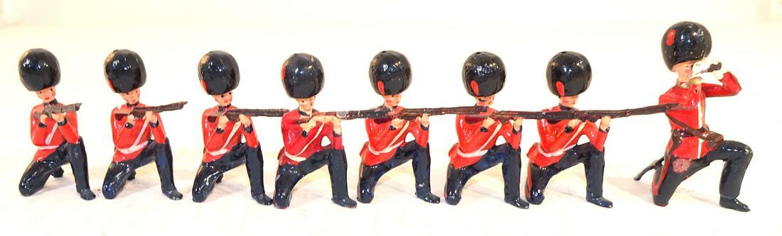 Britains Set #120 Coldstream Guards Firing (1 of 1)
