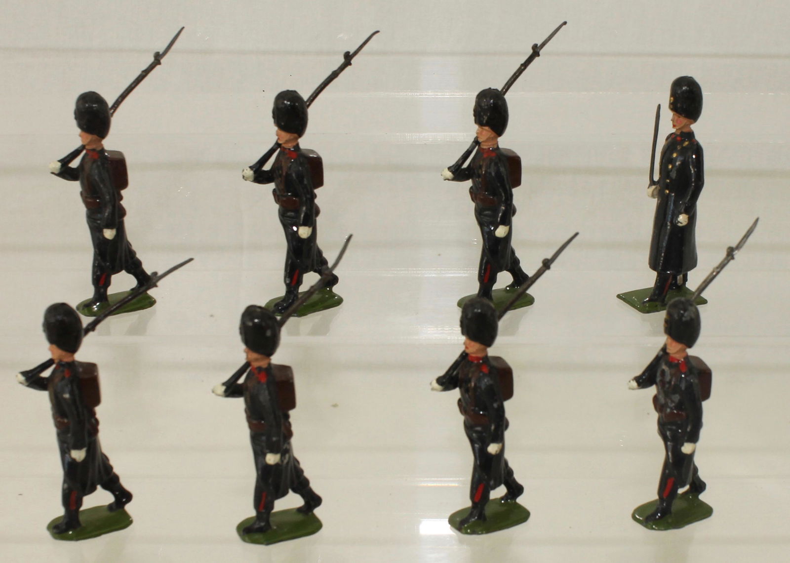Britains Set #2009 Belgian Grenadiers (1 of 2)