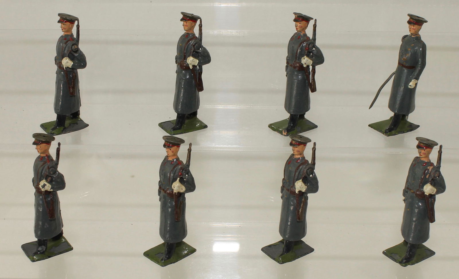 Britains Set #2027 Red Army Guards in Greatcoats (1 of 2)