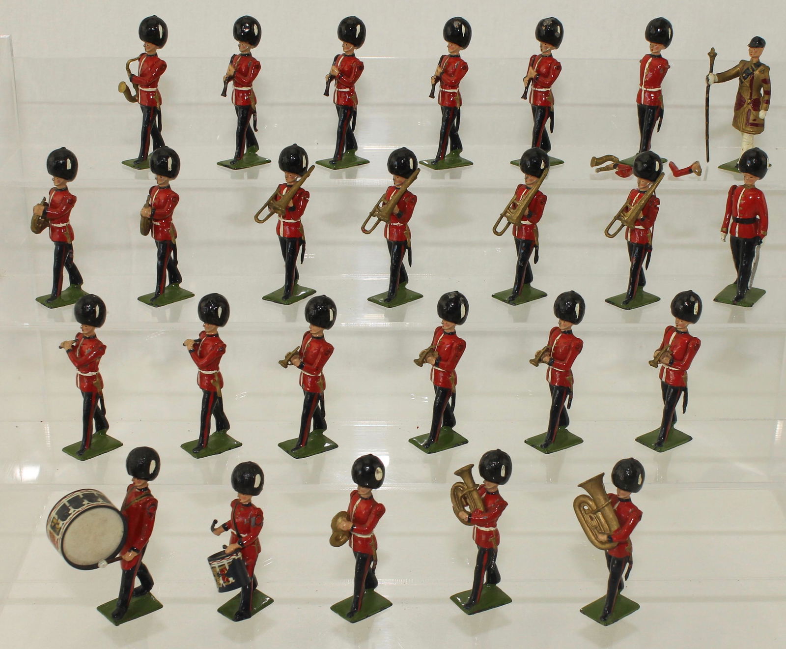 Britains Set #2113 Grenadier Guards Full Band (1 of 3)
