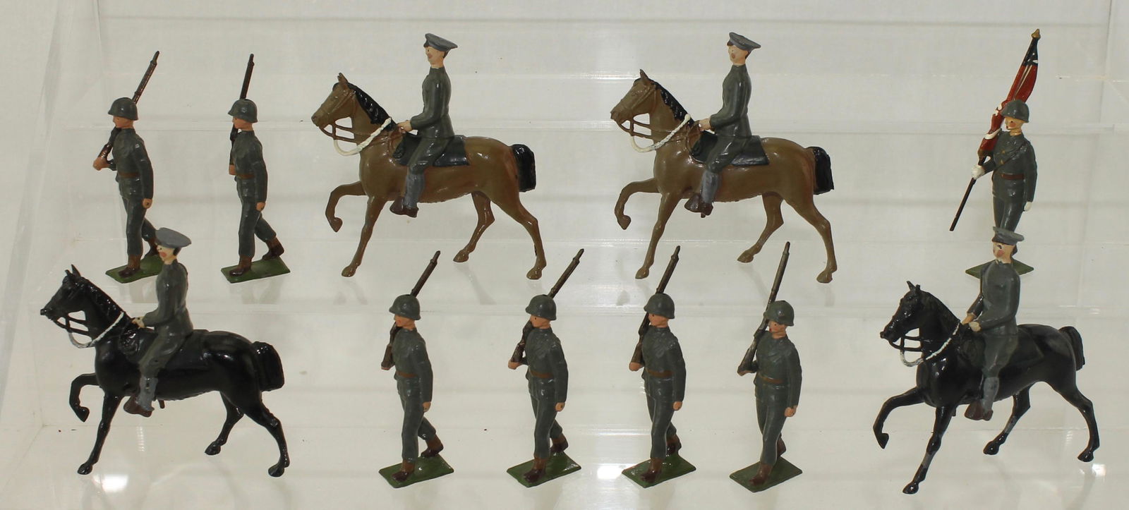 Britains Set #9380 US Infantry and Cavalry (1 of 2)