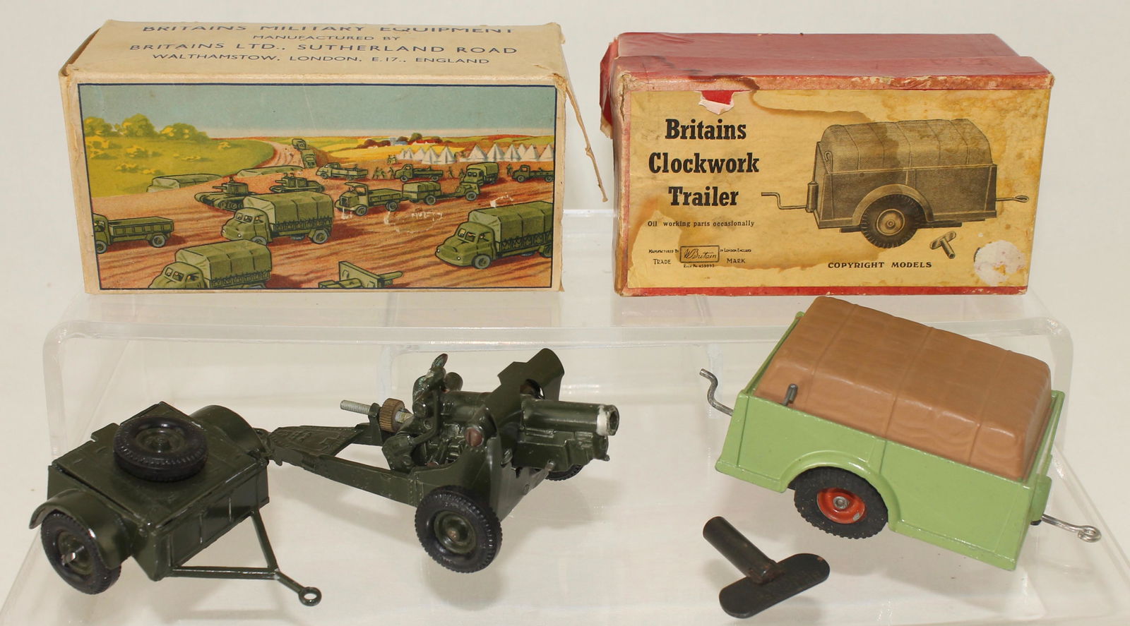 Britains Lot 4.5in Howitzer Clockwork Trailer (1 of 3)