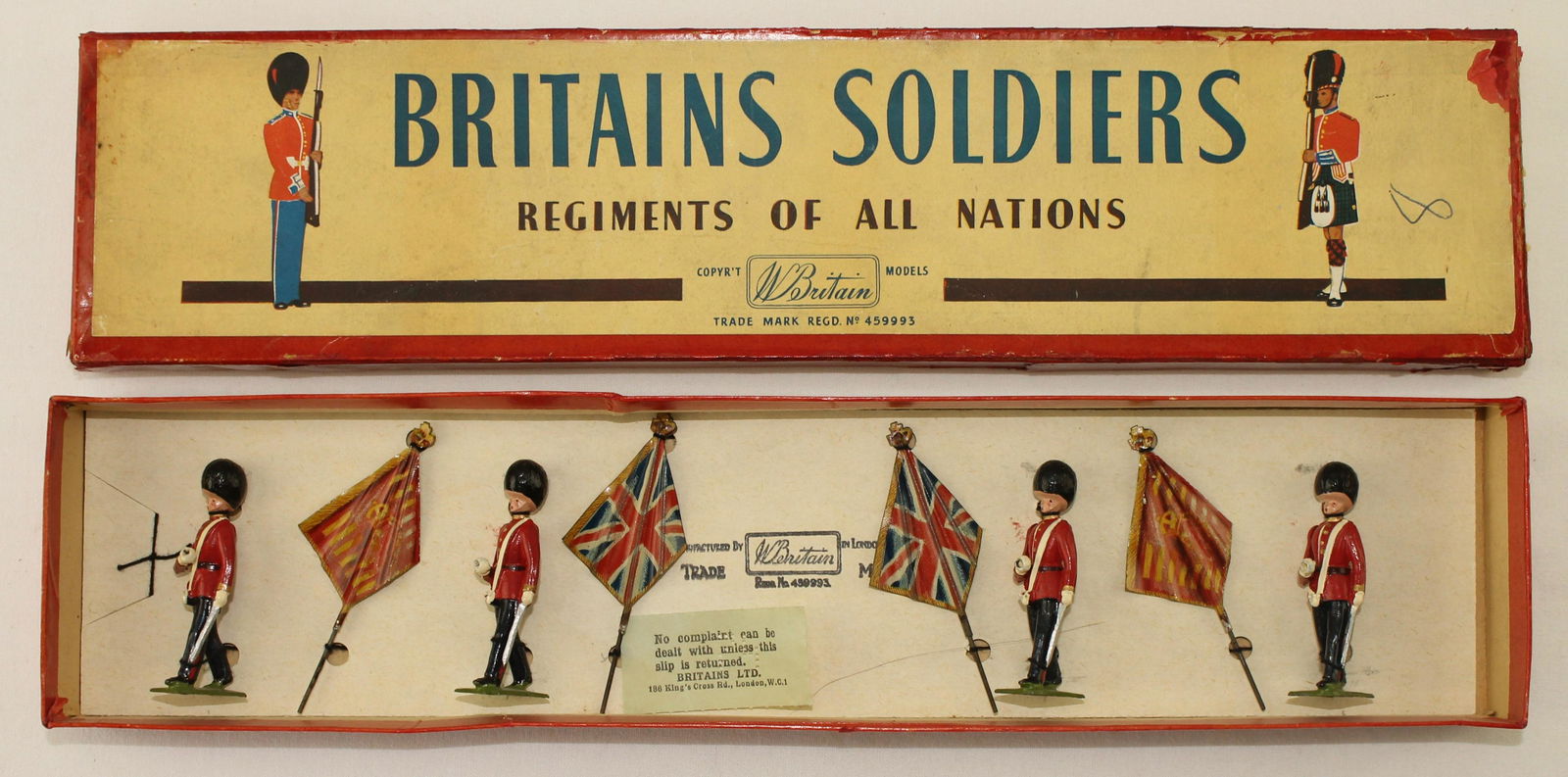 Britains Set #2039 Scots Coldstream Guard Color (1 of 1)