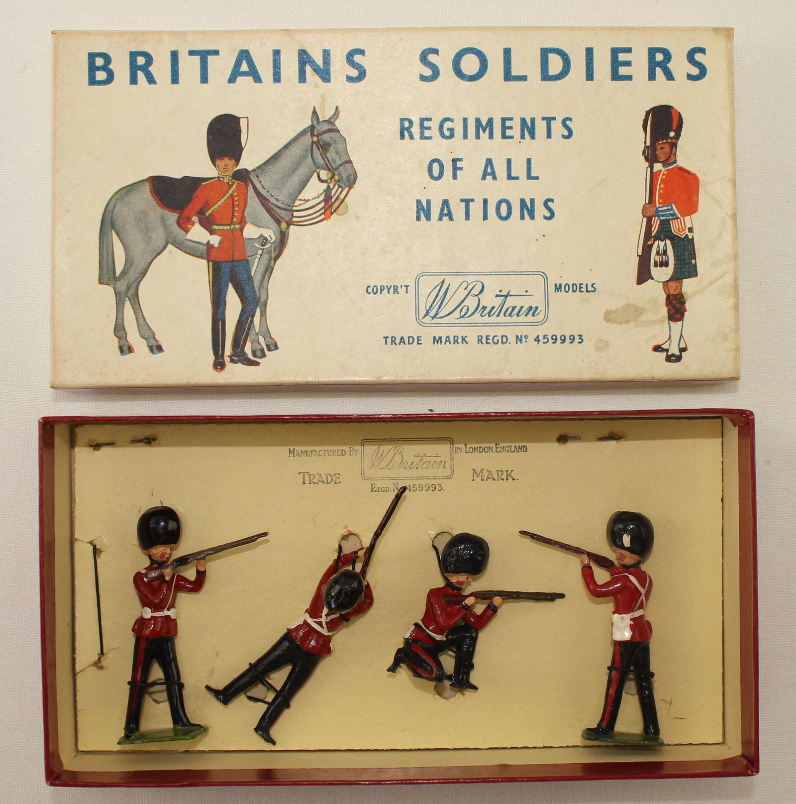 Britains Set #2121 Half Set Grenadier Guards (1 of 1)