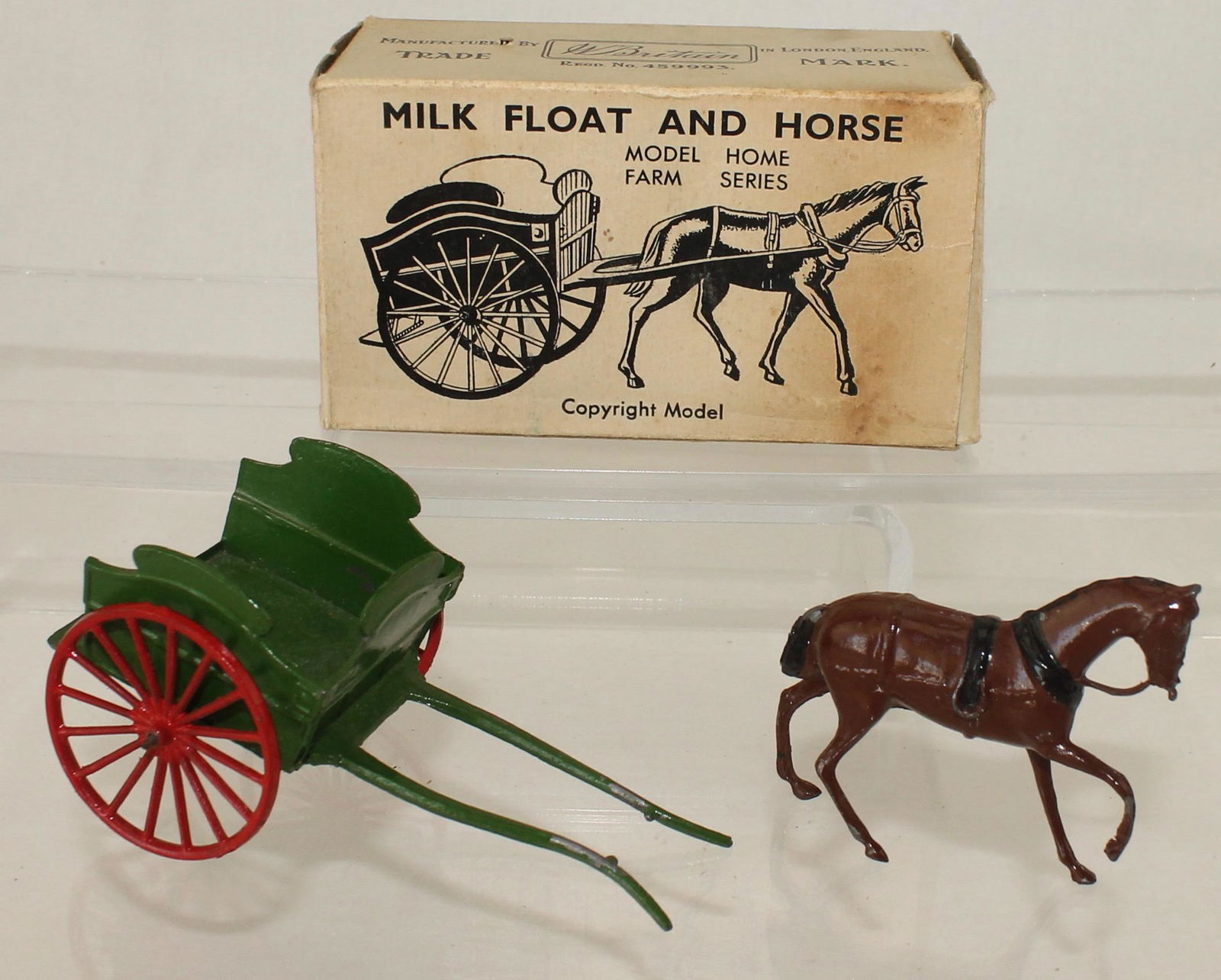 Britains Set #45-F Milk Float and Horse (1 of 1)