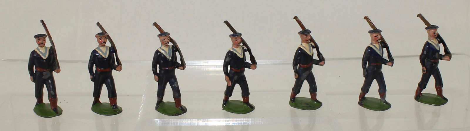 Britains Set #22-B Blue Jackets B Series (1 of 2)