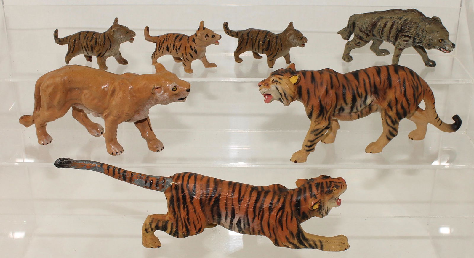 Hausser Elastolin Lot Composition Animals (1 of 1)