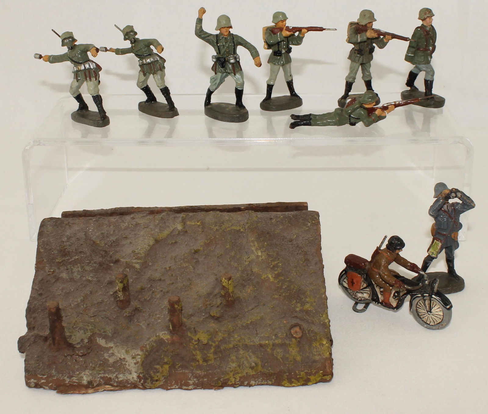 Elastolin Lot German Army Battle Figures (1 of 2)