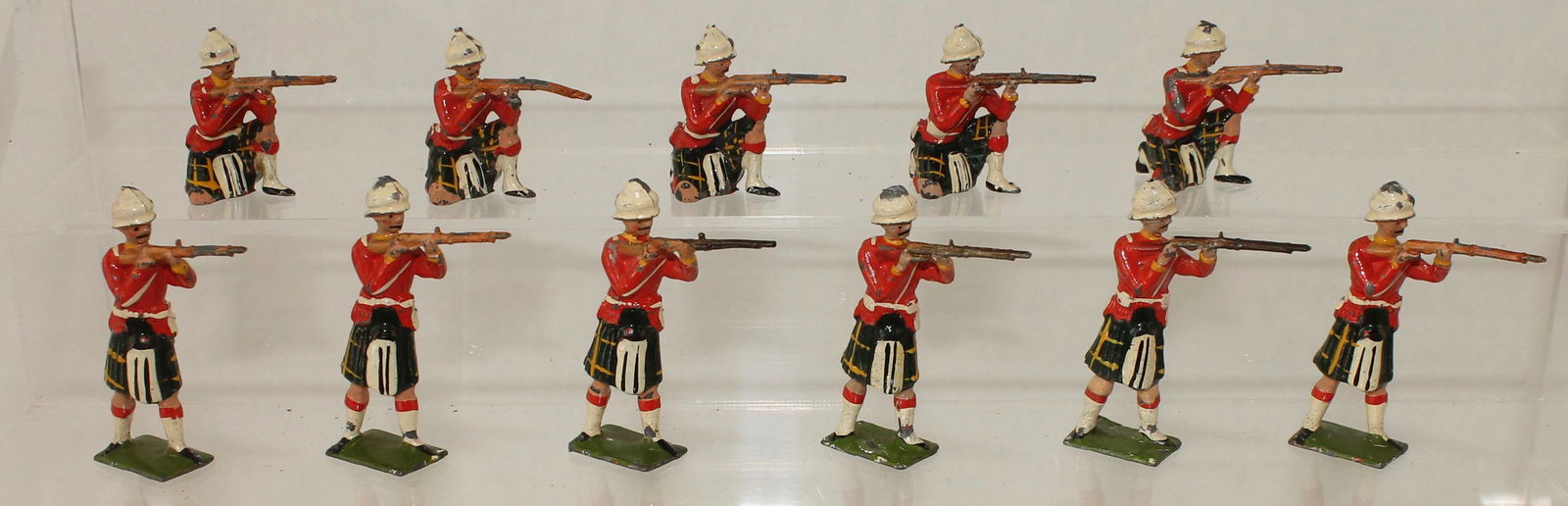 Britains Lot Gordon Highlanders Firing (1 of 1)