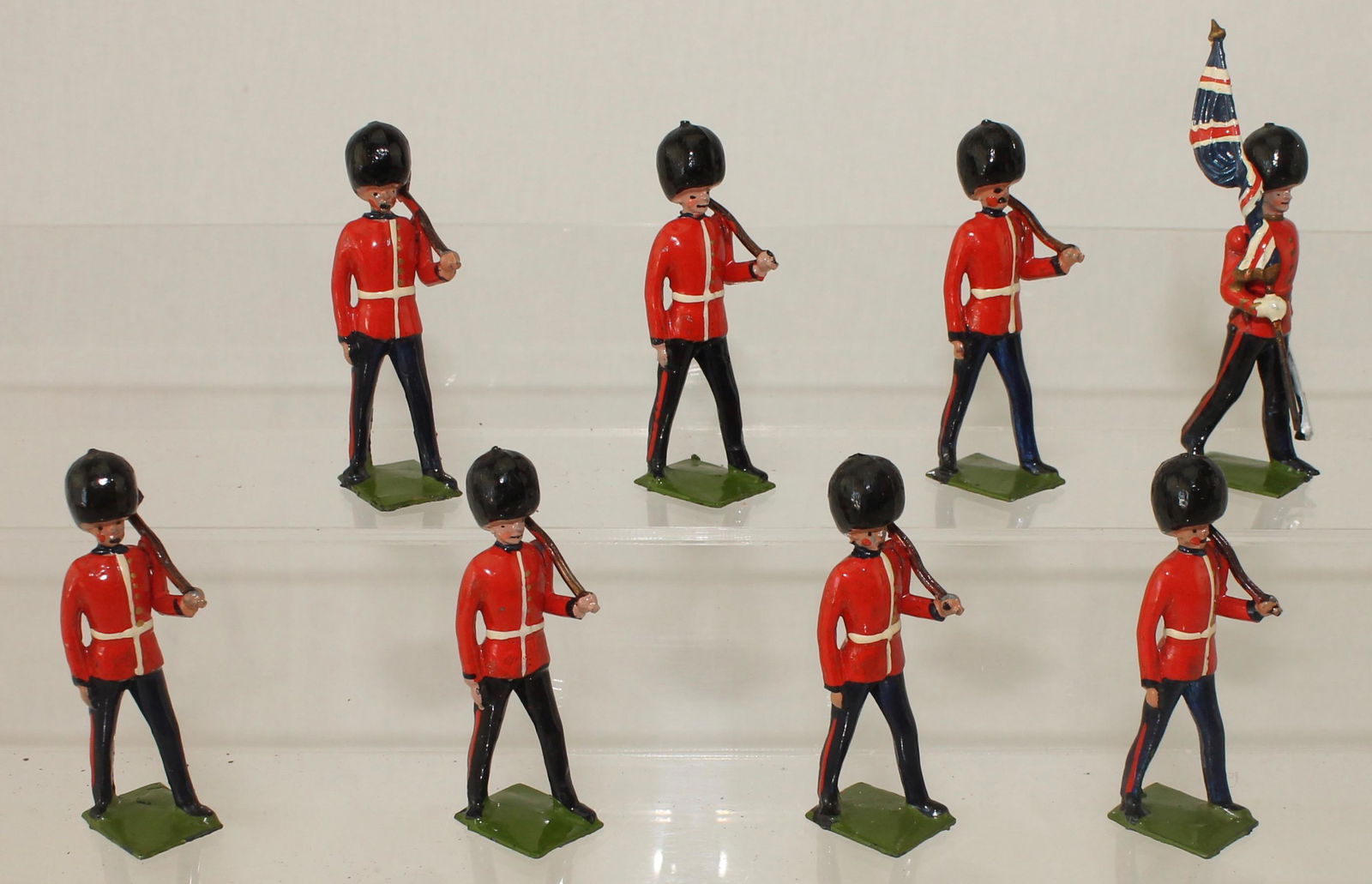 Britains Lot Pioneers and Flag Bearer (1 of 1)