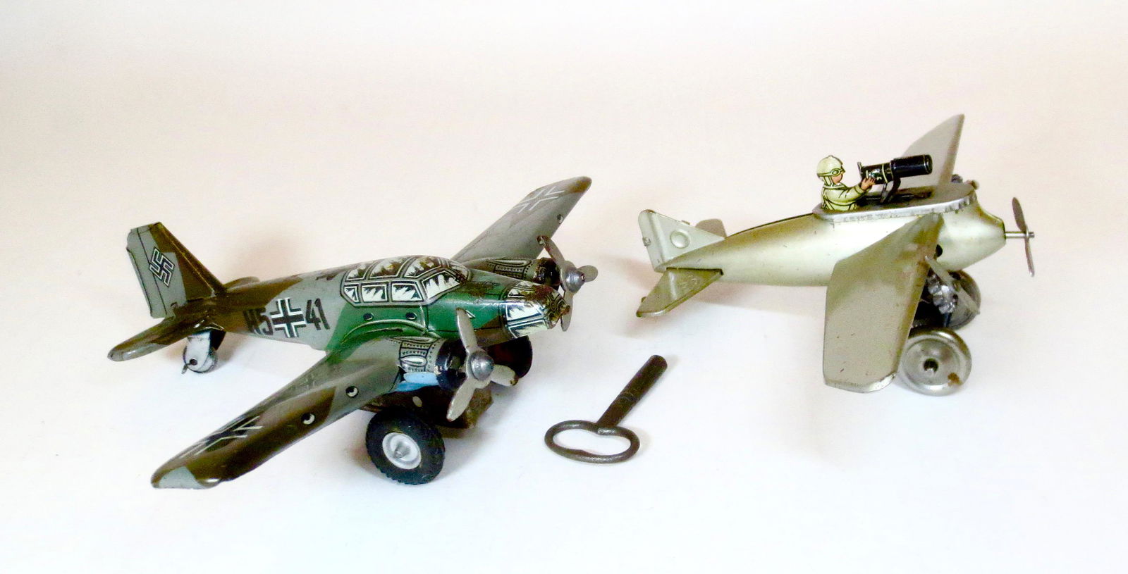 Gescha Tin Clockwork German Airplanes (1 of 1)