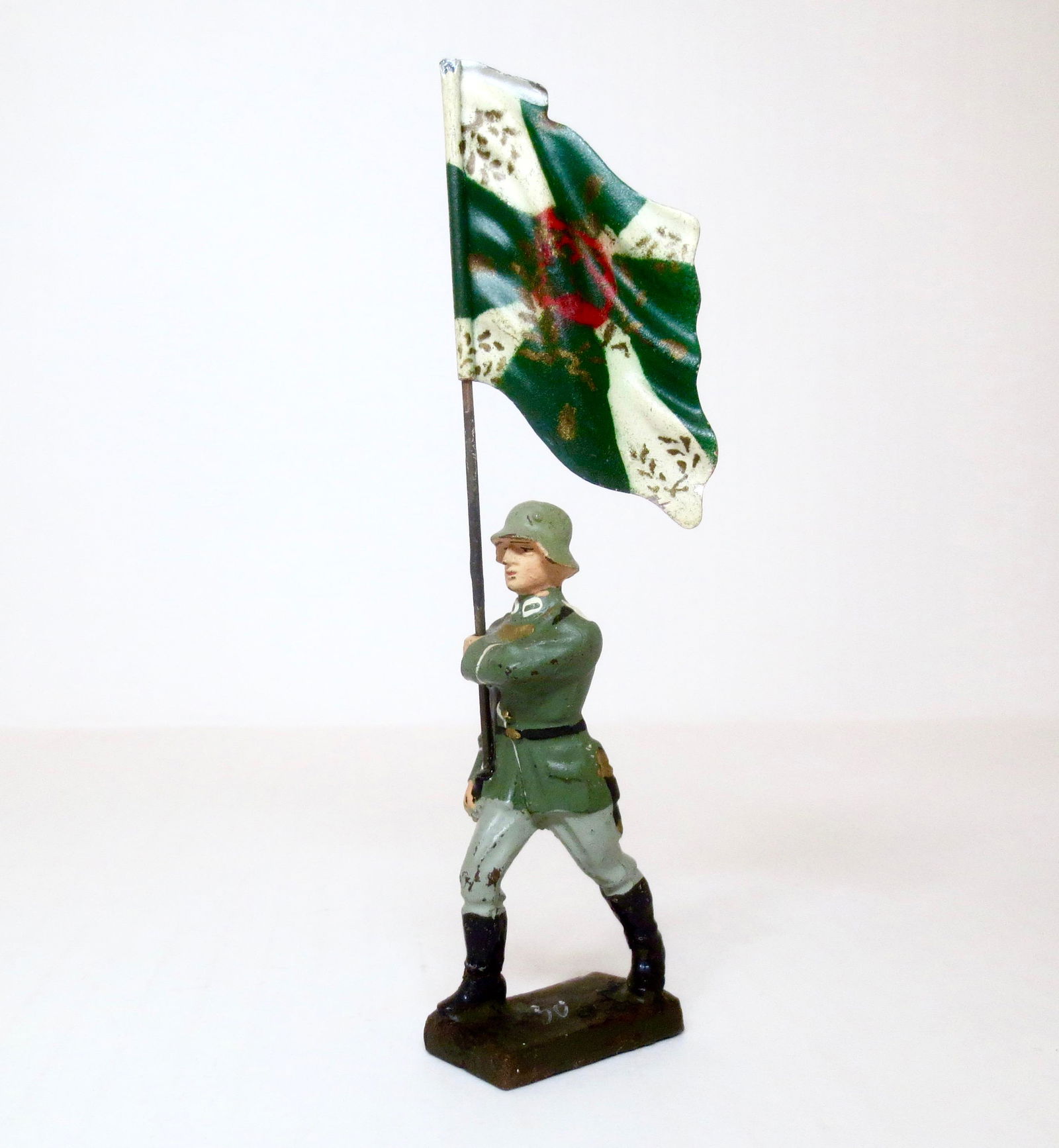 Lineol Composition German Flag Bearer (1 of 1)
