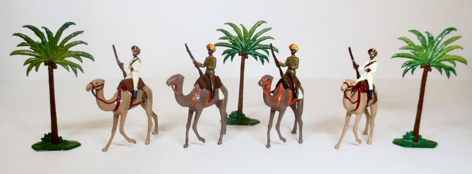 Unidentified Maker Indian Army (1 of 1)