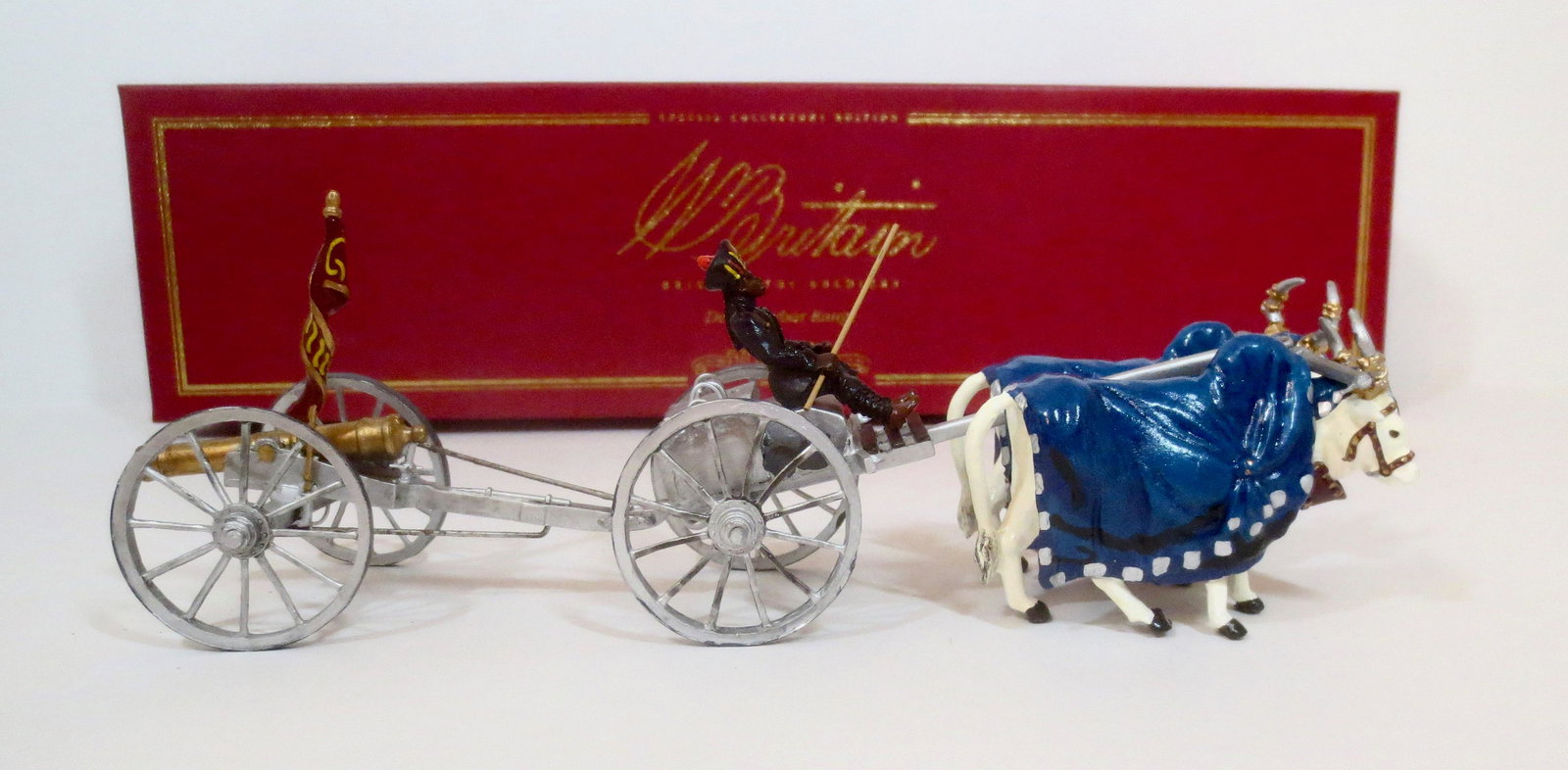 Britains #00266 The Golden Gun of Barodas: The Gaekwar of Barodas Gold Gun. From the Durbar Range. 5 pieces (including bucket). Near mint in box. Box excellent.