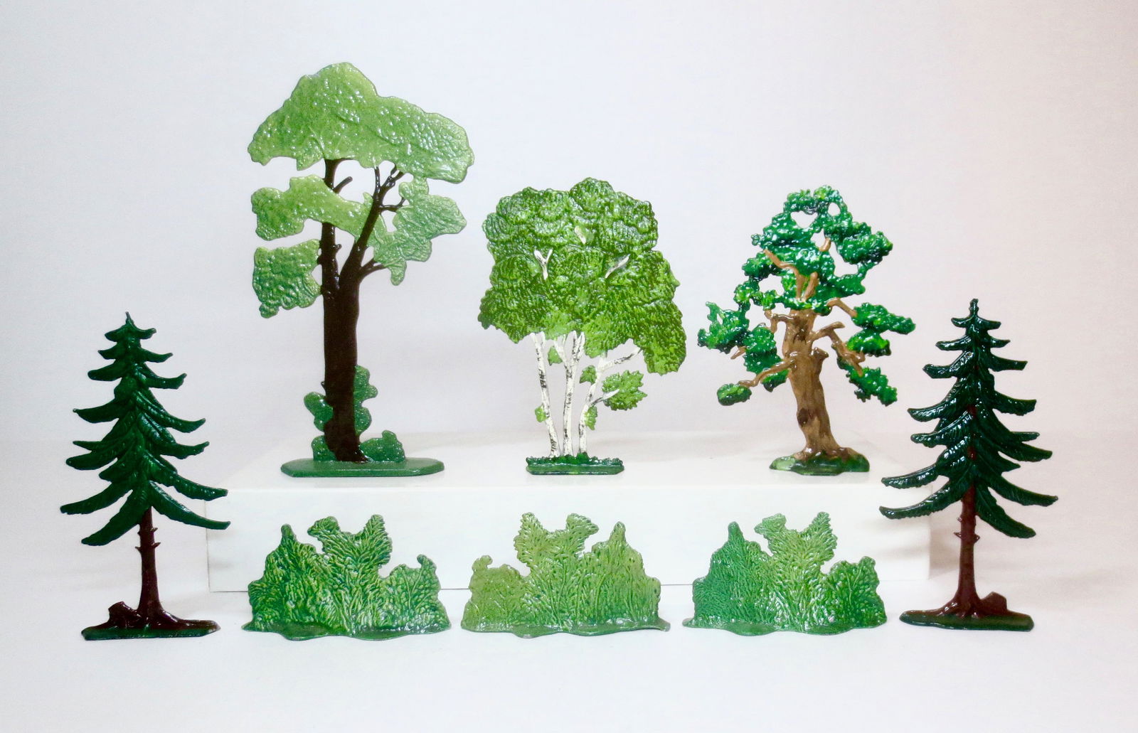 Solid Cast Assortment of Trees & Shrubs (1 of 1)