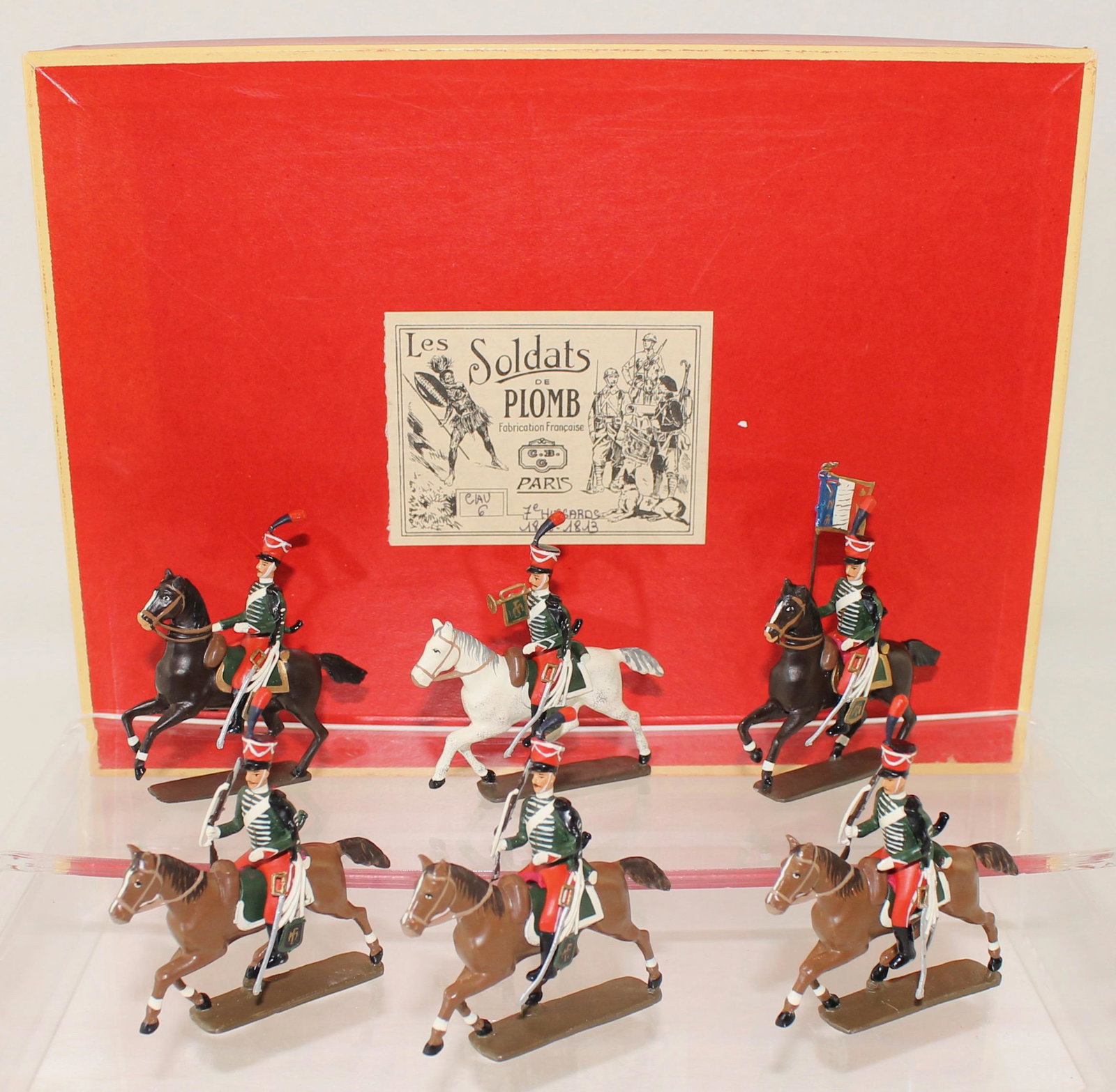 Mignot The Guards of Honor: Includes Officer, Flag Bearer, Bugler, and 3 Cavalry. 12 Pieces. Condition Excellent. Box Very Good, Incorrect Box for Set and Box Bottom mismatched.
