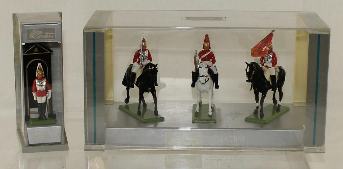 Britains Lot Life Guards Mounted and Sentry (1 of 1)