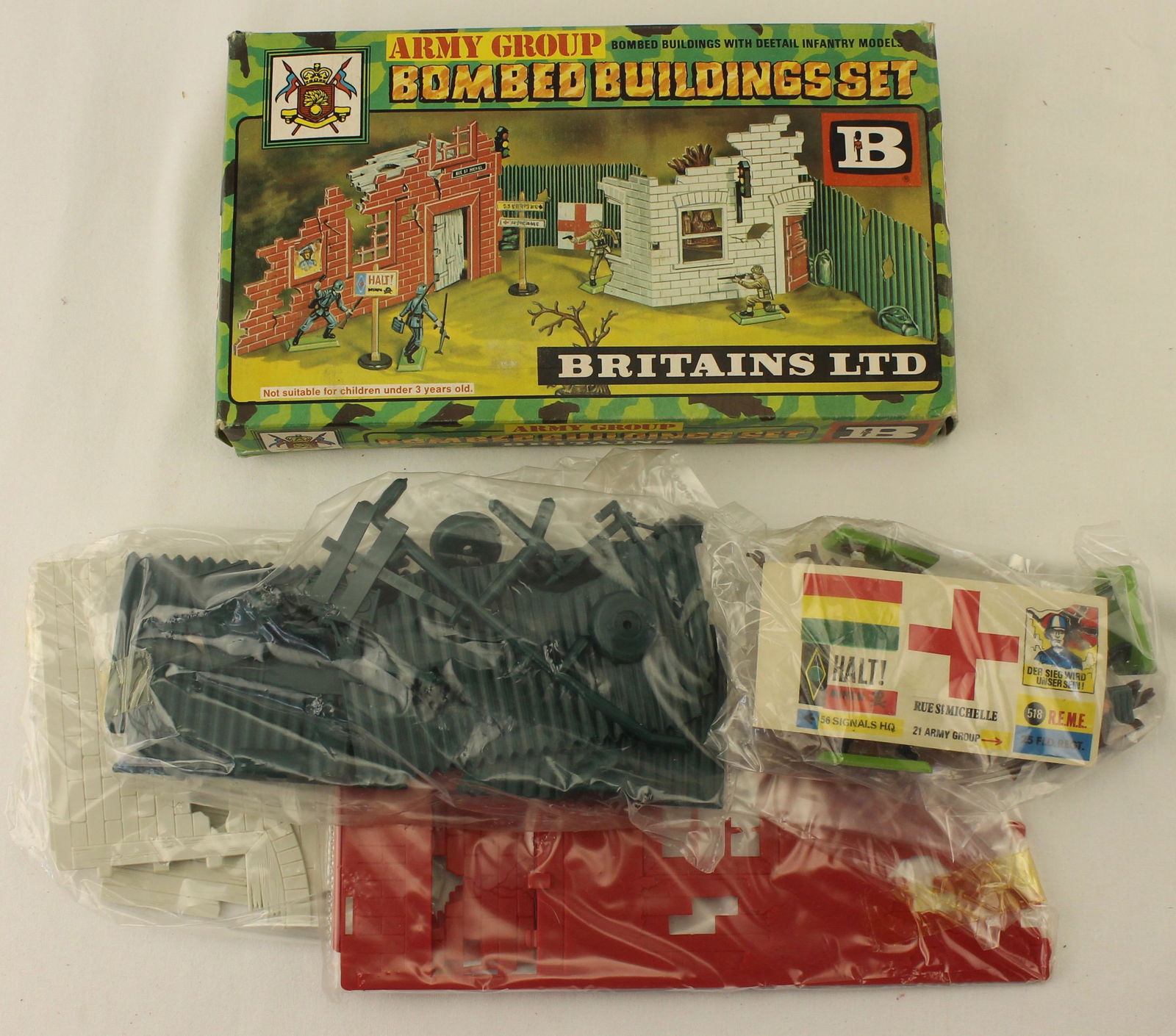 Britains Deetail Bombed Building Set (1 of 2)