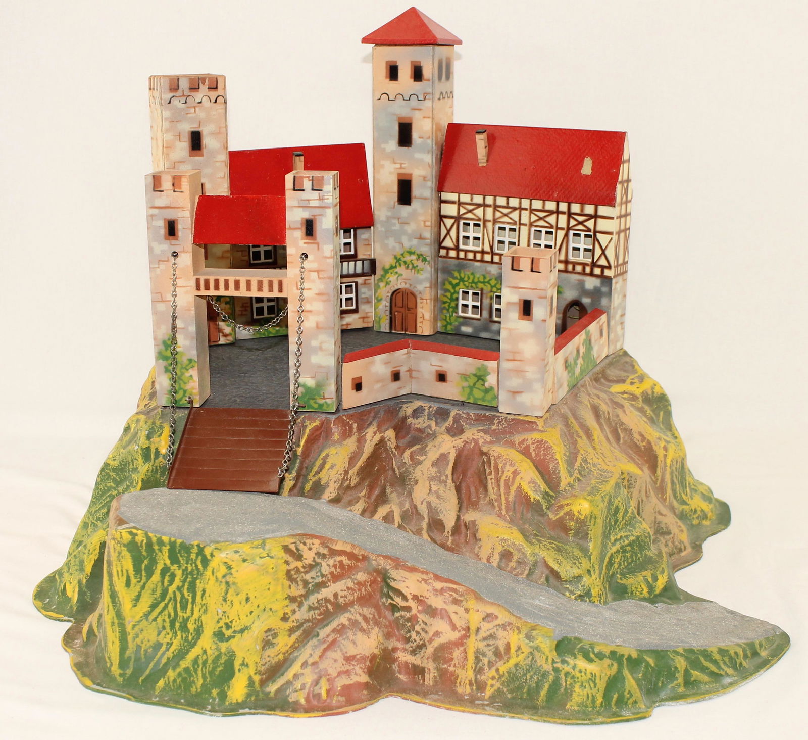 Elastolin Wood Castle on Vac-u-Form Base (1 of 6)