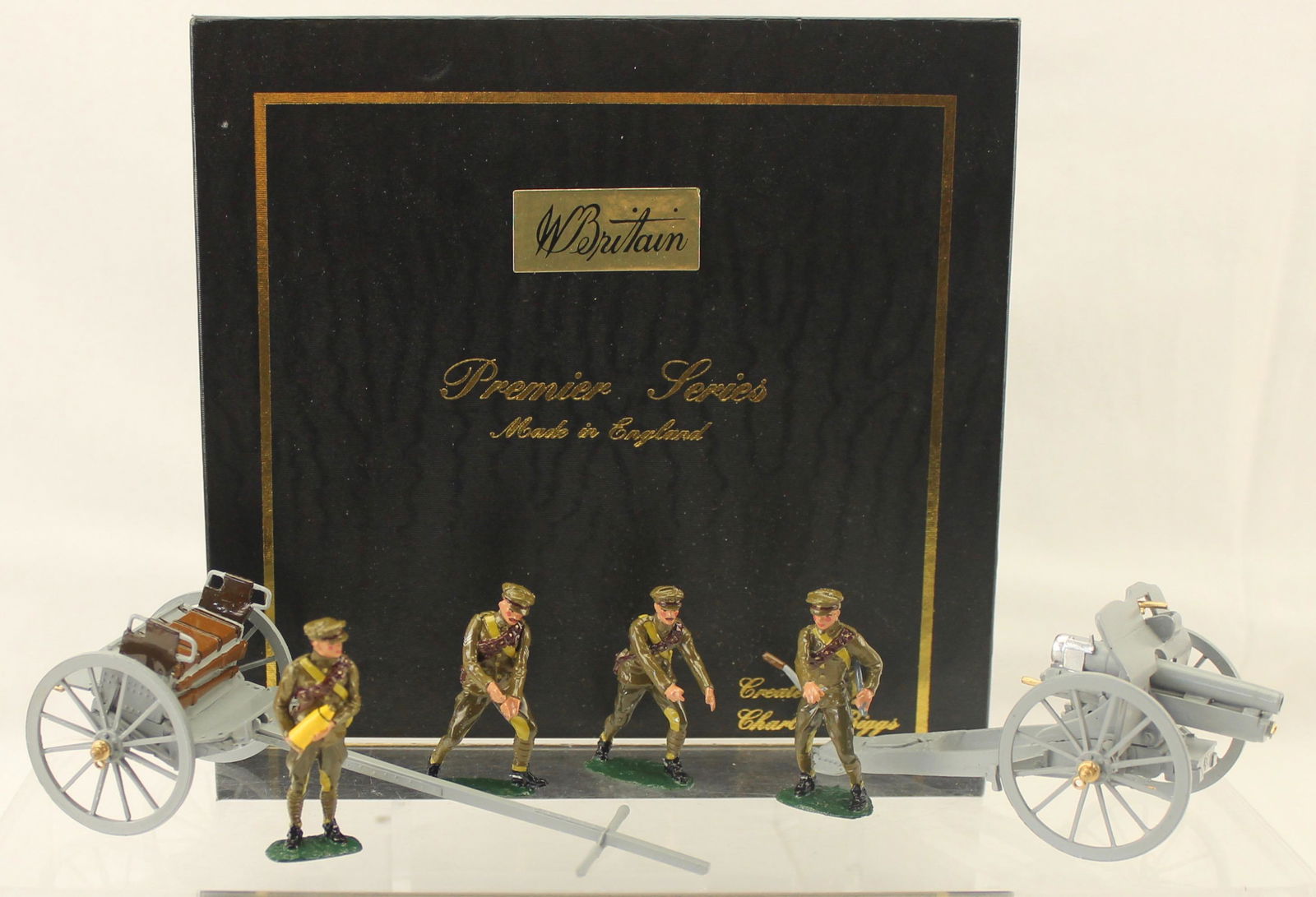 Britains Mark I 4.5 Howitzer Limber and Crew (1 of 2)