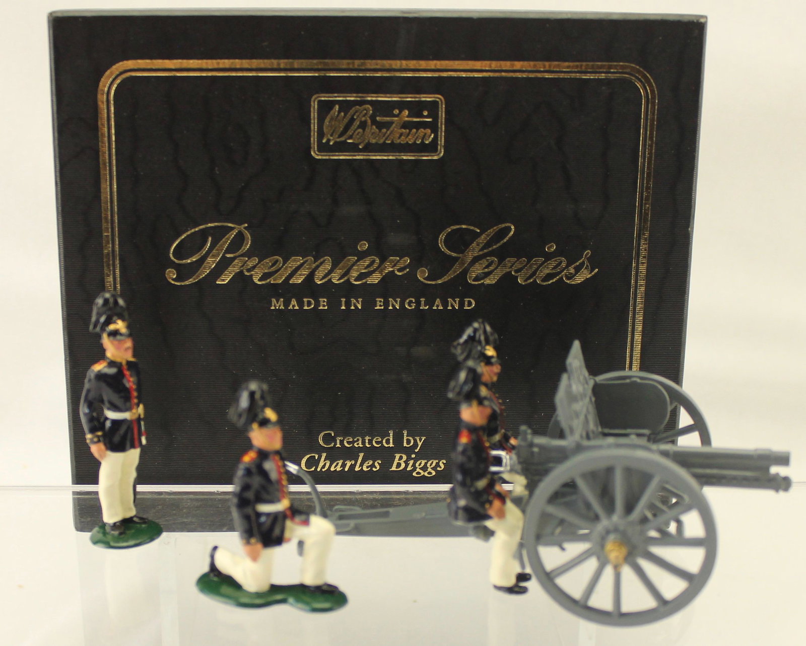 Britains German 7.7 Gun with Crew: Premier Series. German 7.7 Gun with Crew. Set #8923 includes German 7.7 Gun with 4 Man Review Order Detachment. Premier Series Created by Charles Biggs. 6 Pieces. Condition Mint. Box Excellent.
