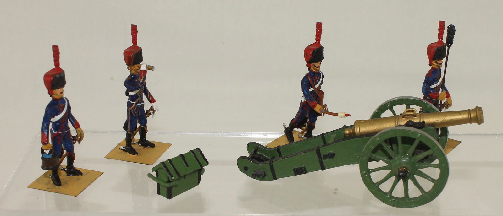 French Artillery Crew with Field Gun: Highly Detailed Castings of a French Artillery Crew with Field Gun. Set includes Field Gun, 4 Crew and Ammunition Box. Maker Unknown. 6 Pieces. Condition Very Good to Excellent. No Box.