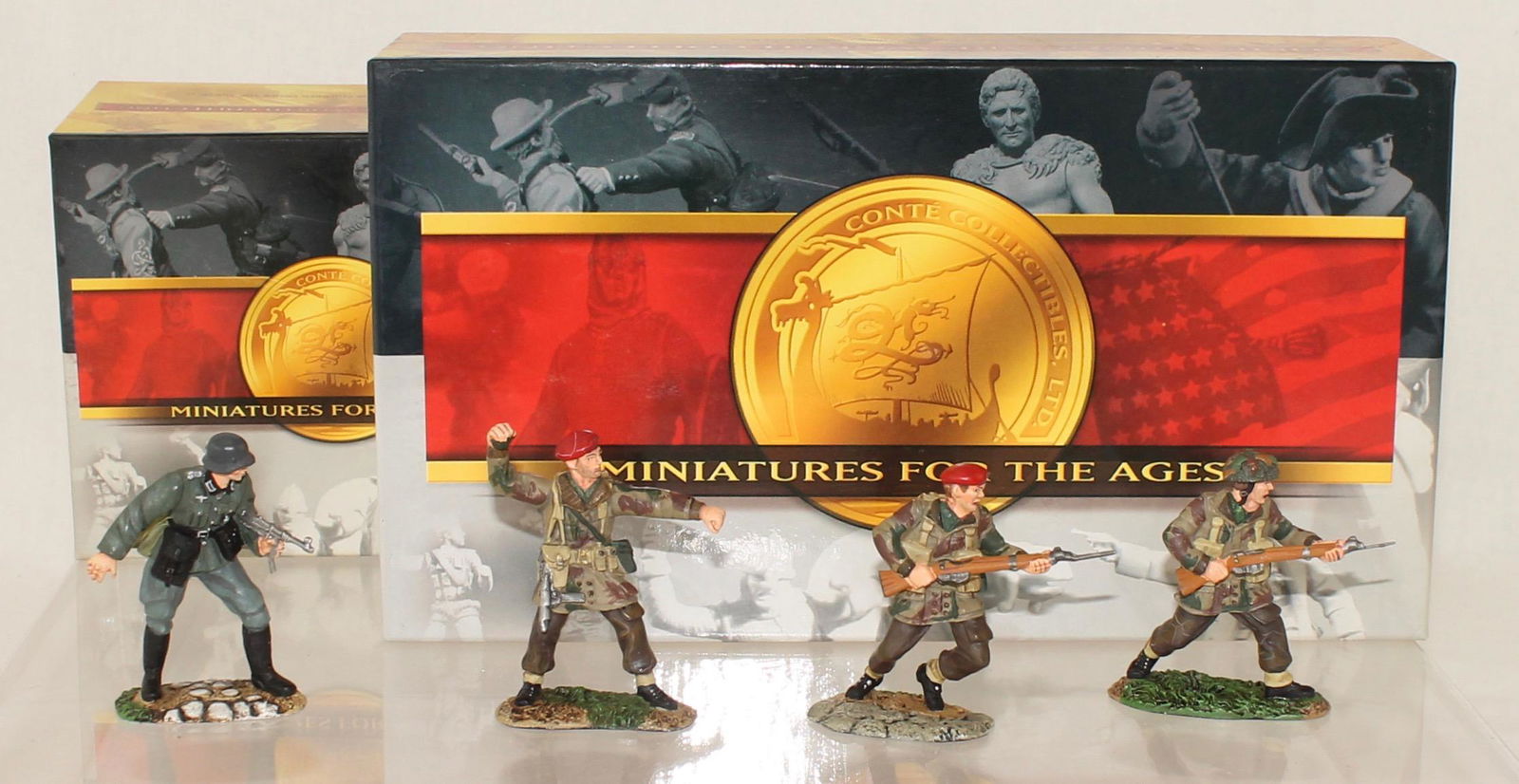 Conte Lot WW II British Paratroopers and Waffen: World War II Series. British Paratroopers and Waffen SS Officer. Lot includes Set #WW2-003 "Up the Oxs and the Bucks" (3 Pcs) and Set #WW2-009 "Wait for The Command" (1 Pc). 4 Pieces. Condition Near M
