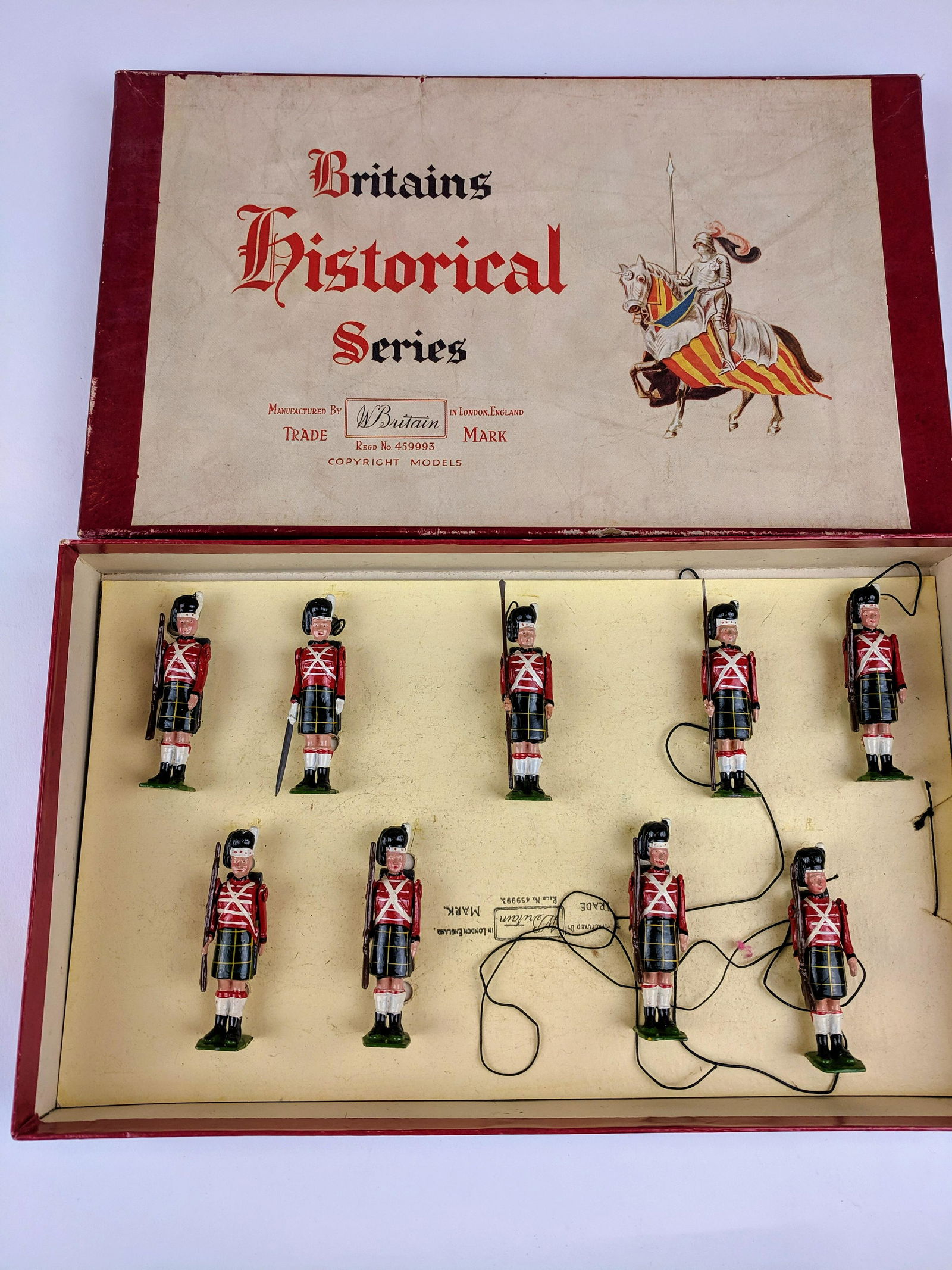 Britains #1519 Waterloo Highlanders With Muskets (1 of 1)