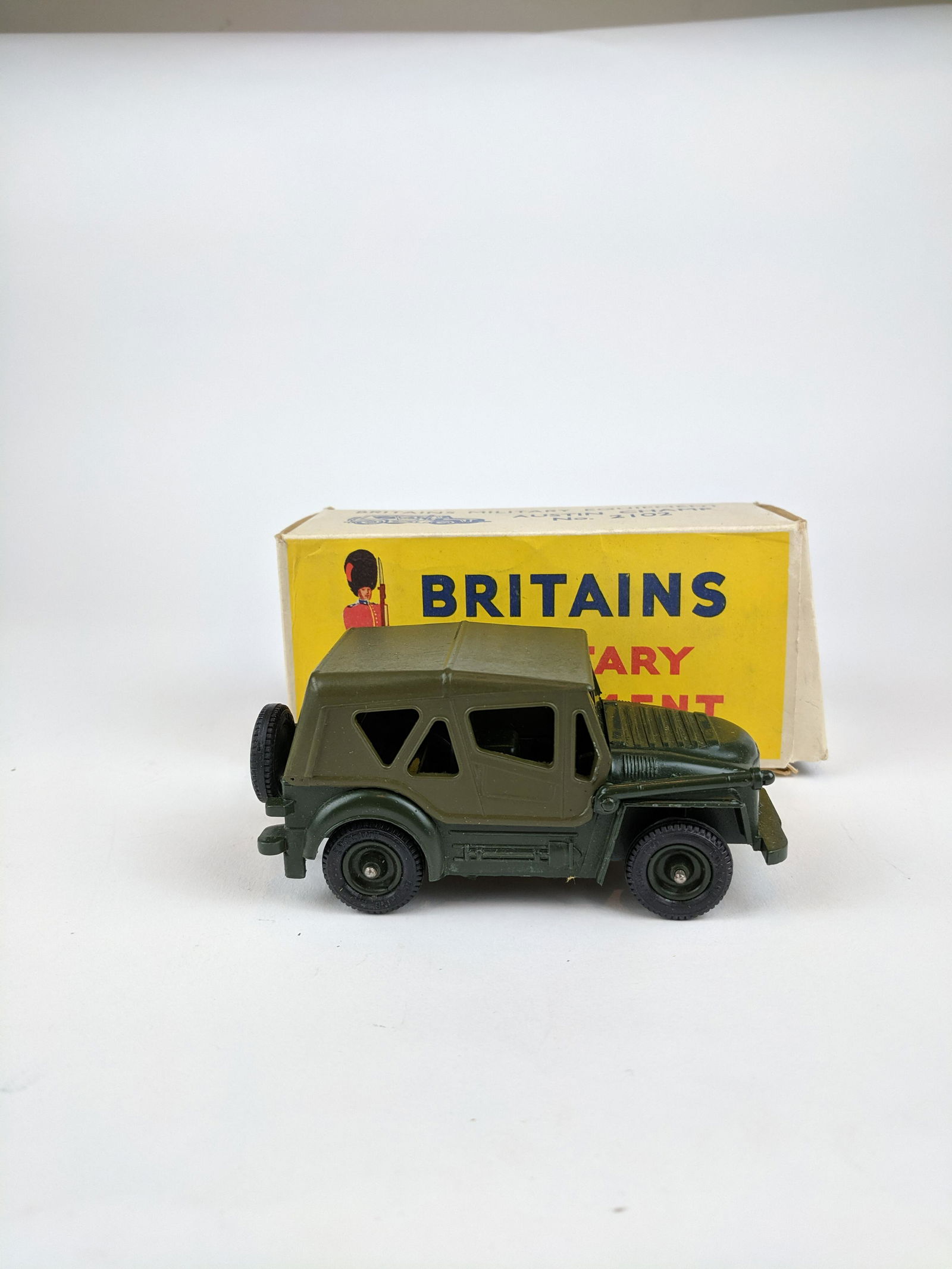 Britains #2102 Austin Champ (1 of 1)