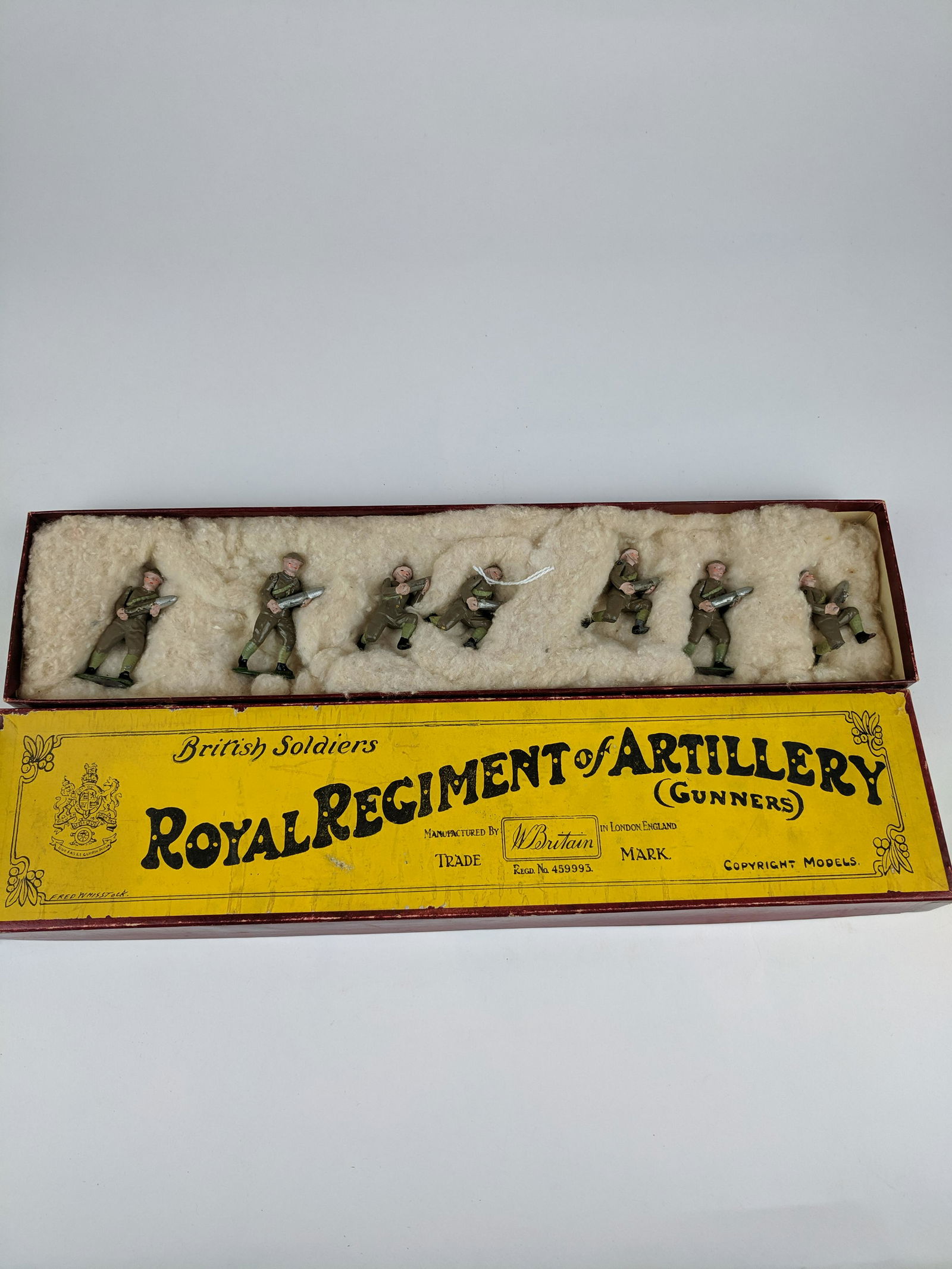 Britains #1730 Team Gunners of the Royal Artillery (1 of 1)